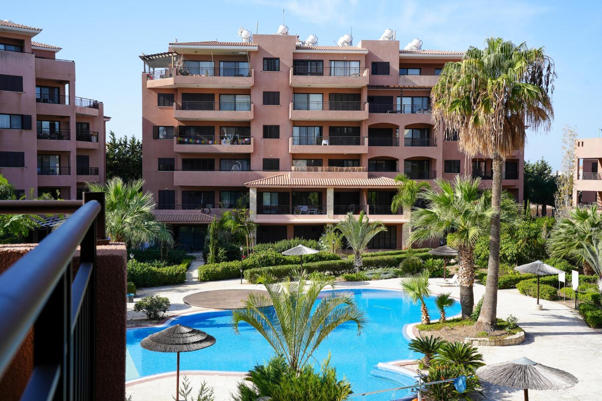 Resitour - Aphrodite Gardens Pafos Dış mekan fotoğraf